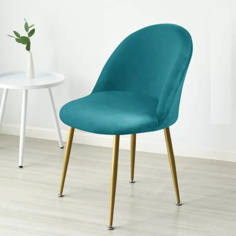Zakrzywiony skandynawski pokrowiec na krzesło w kolorze kaczego błękitu