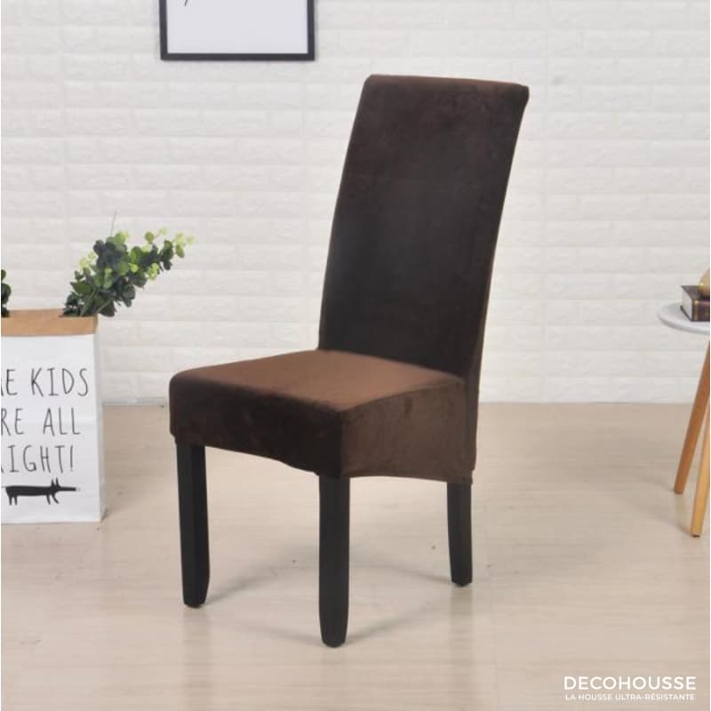 Aksamitny pokrowiec na krzesło w dużym rozmiarze - Robusta
